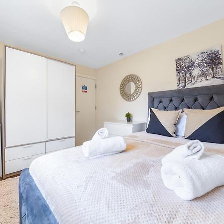 Twickenham Homes Isleworth Extérieur photo