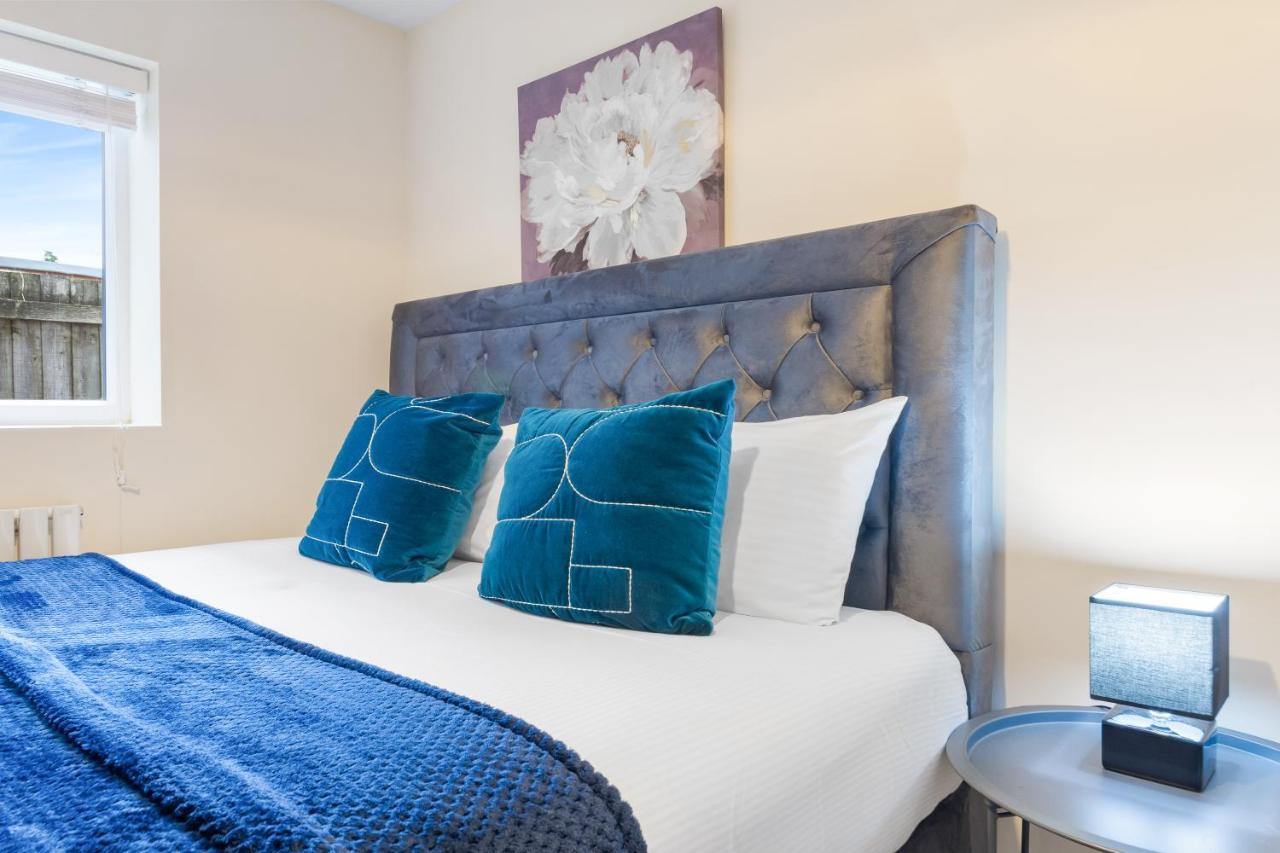 Twickenham Homes Isleworth Extérieur photo