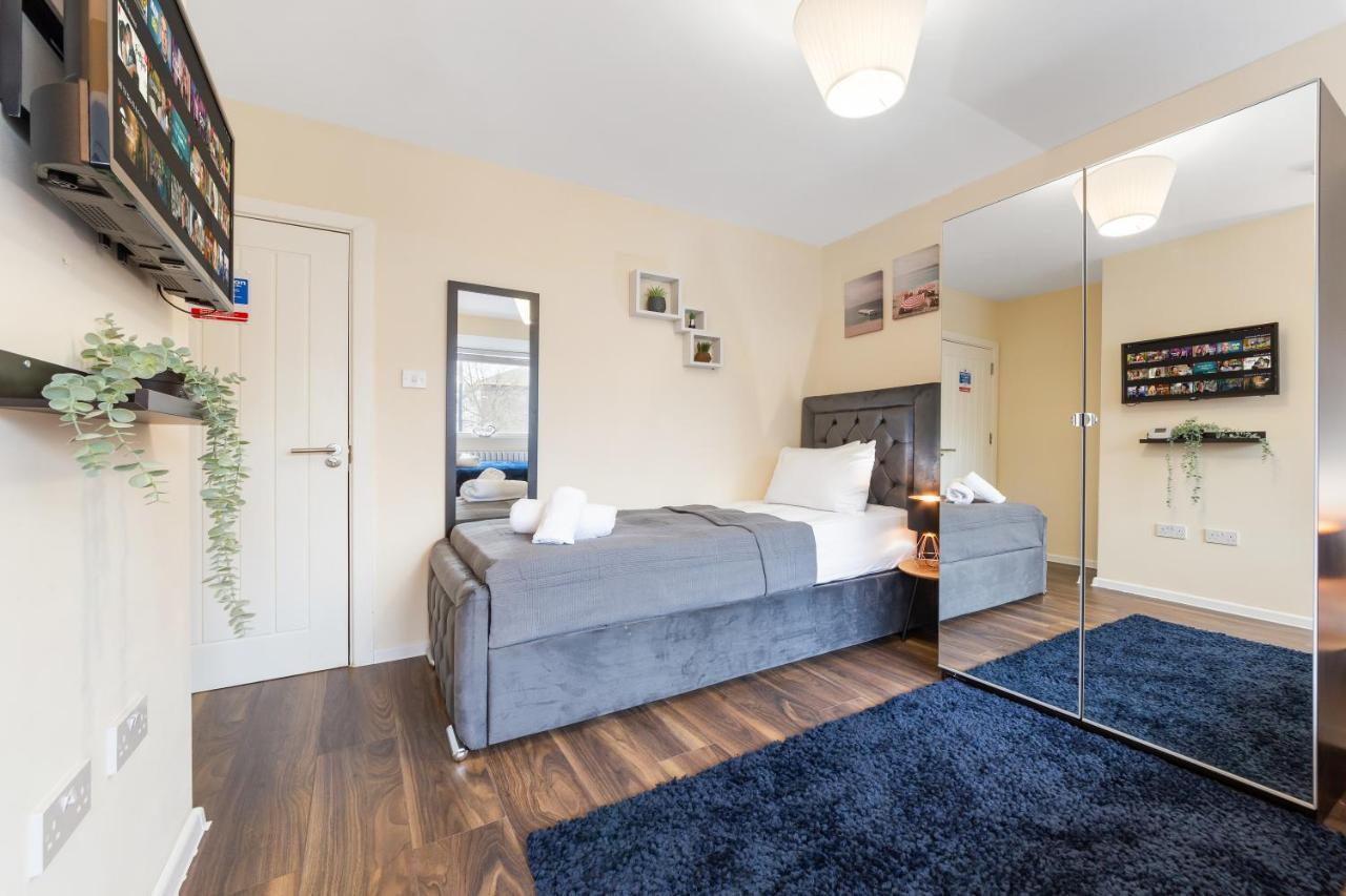 Twickenham Homes Isleworth Extérieur photo