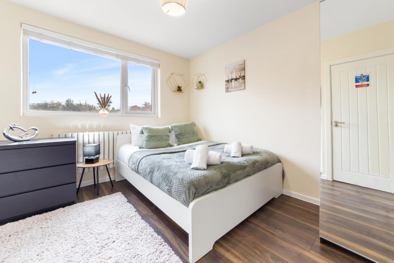 Twickenham Homes Isleworth Extérieur photo