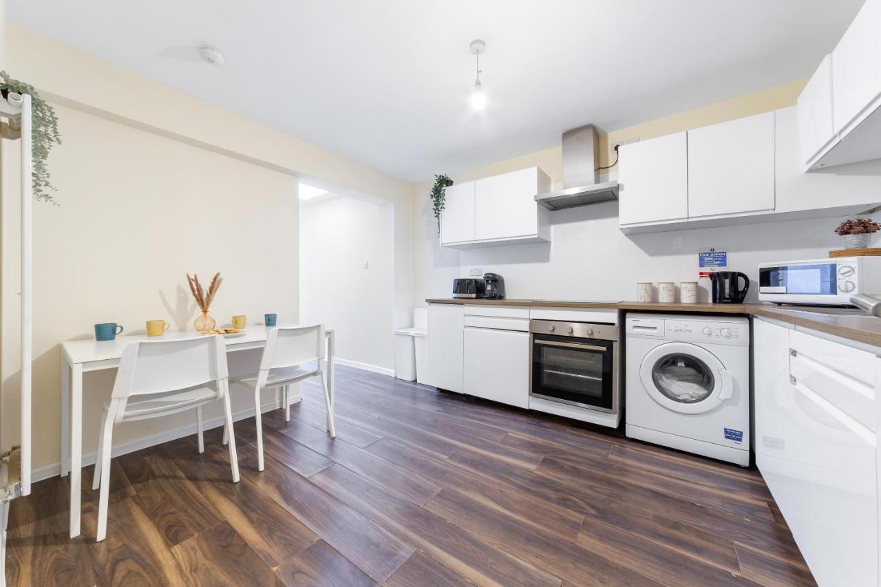 Twickenham Homes Isleworth Extérieur photo