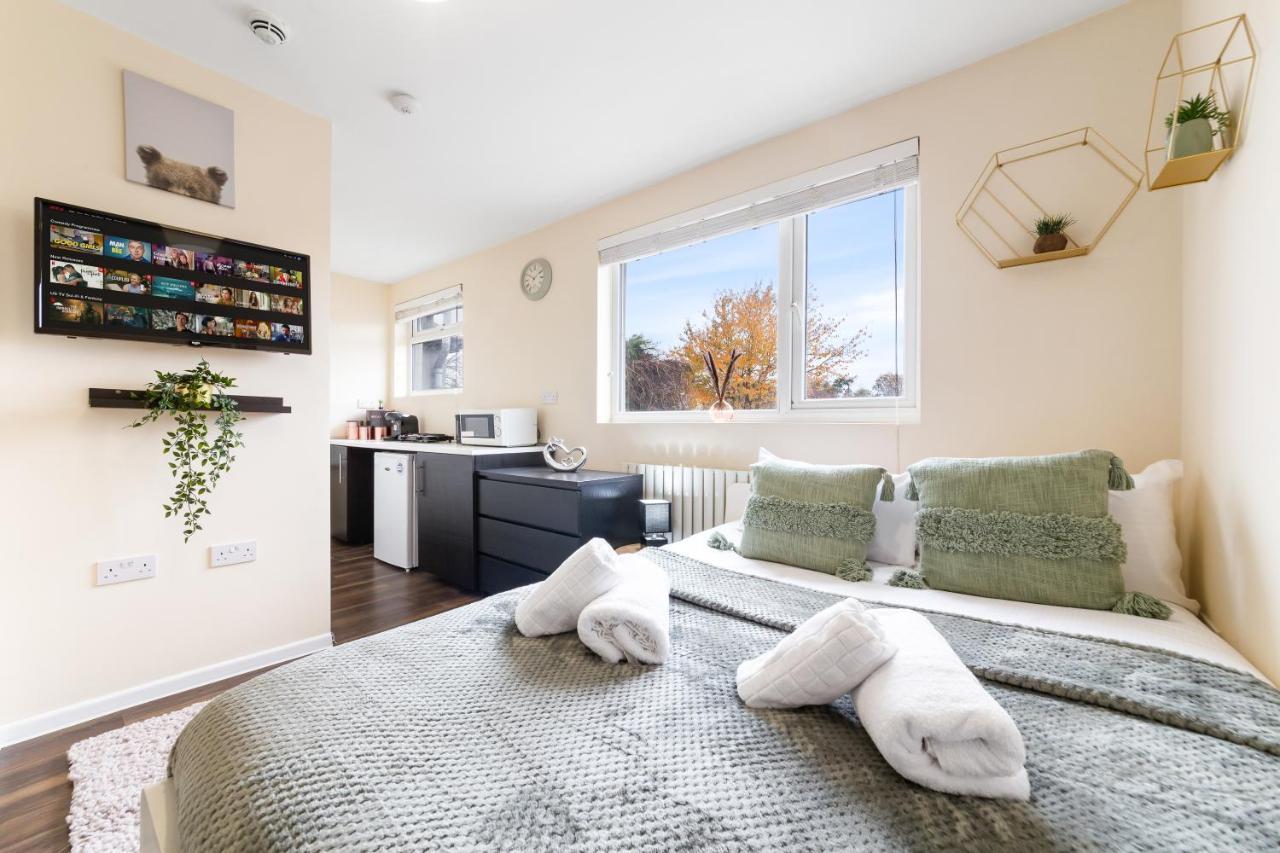 Twickenham Homes Isleworth Extérieur photo