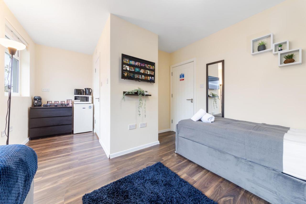 Twickenham Homes Isleworth Extérieur photo