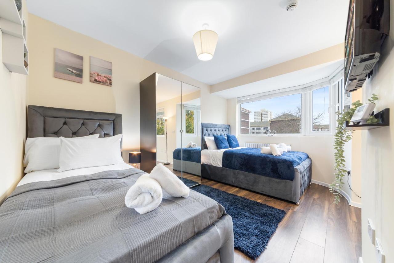Twickenham Homes Isleworth Extérieur photo