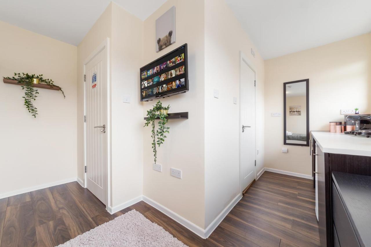 Twickenham Homes Isleworth Extérieur photo